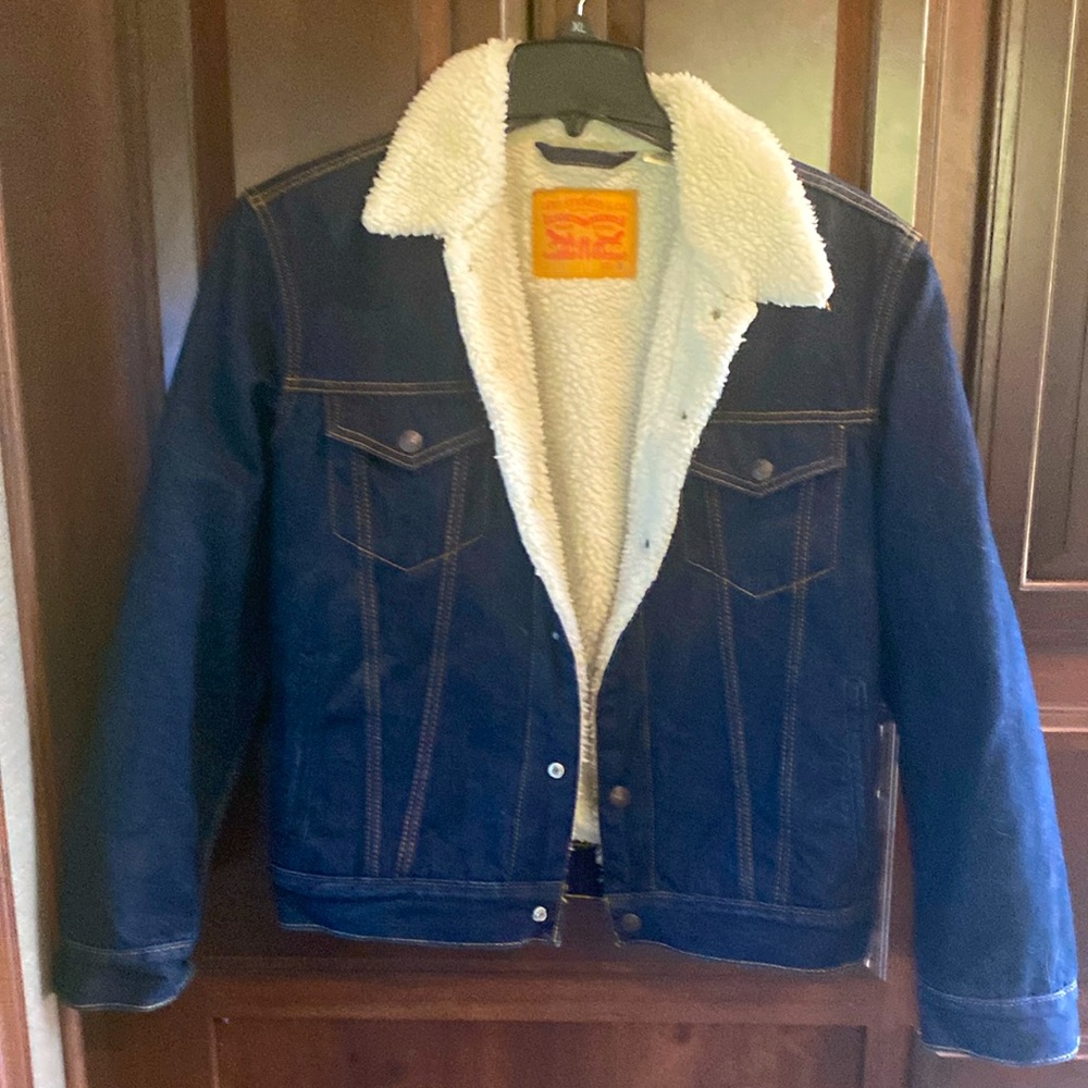 Levi’s Sherpa lined jacket